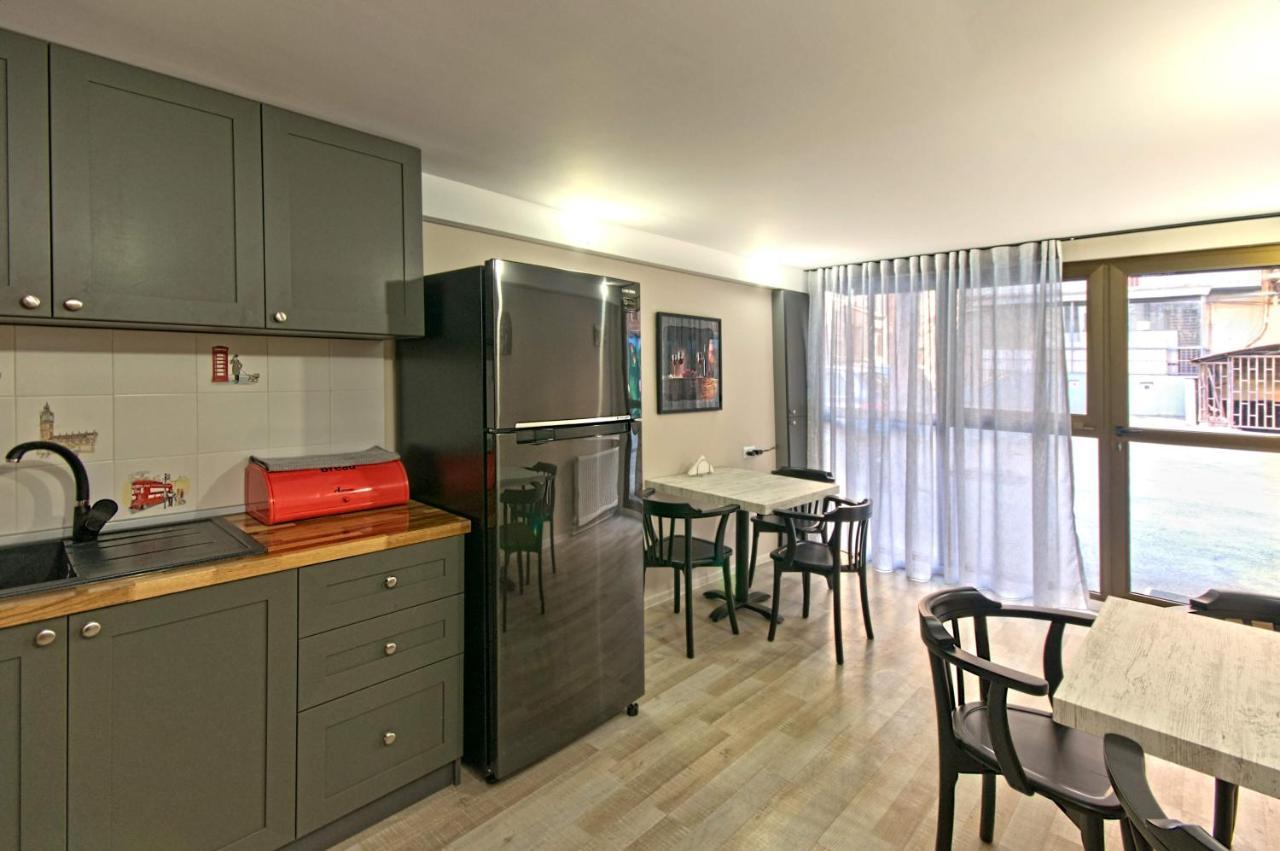 Hotel Sakhli At Chavchavadze Ave 15 Tbilisi Esterno foto